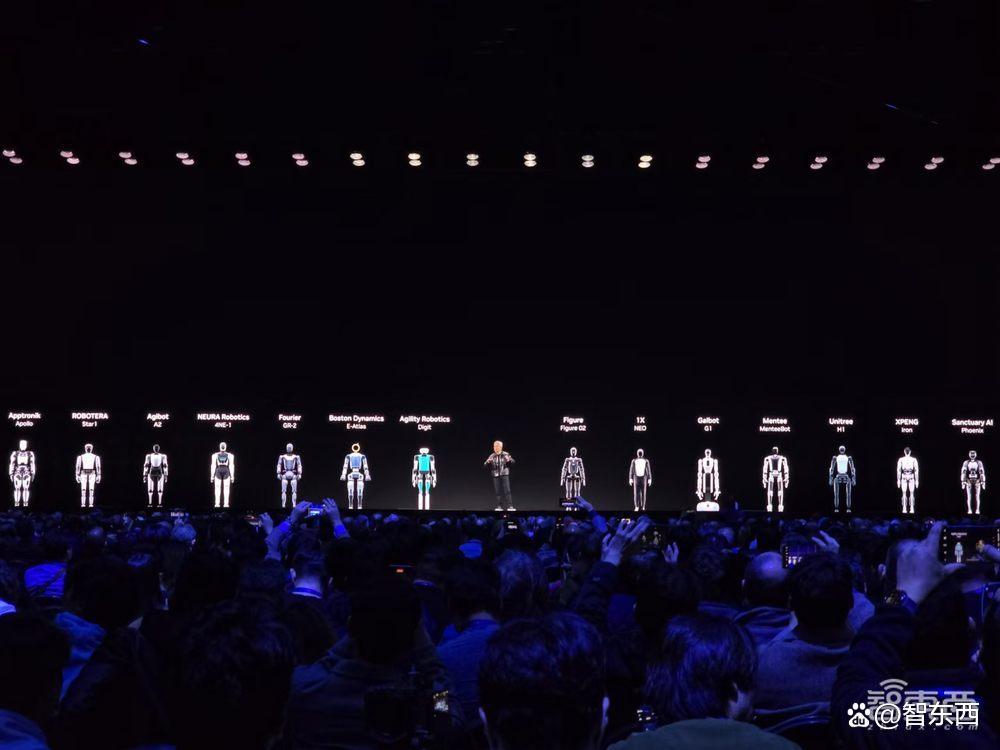 黄仁勋变身美队，皮衣开光追，卡皇5090登场，全世界玩家都疯狂了