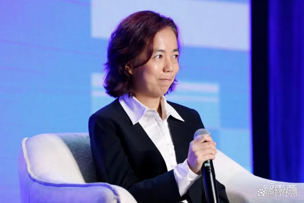 李飞飞空间智能上新！一张图就可以生成3D世界，能像玩游戏一样互动