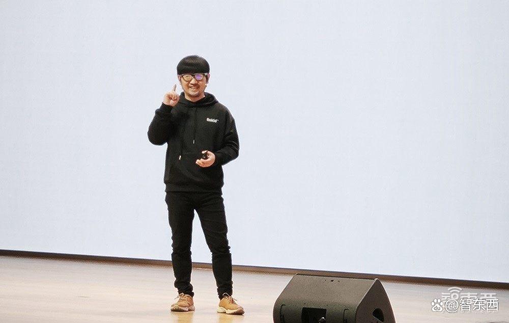 国产AR眼镜重磅合作！联手暴龙，目标卖50万副